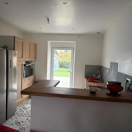 Maison De Avec Piscine Ferienhaus Messeix